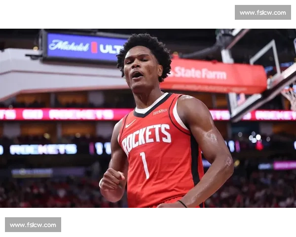 火箭队对决绿凯展开激烈较量 展现顶尖篮球实力与策略博弈